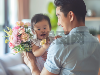 夏日温馨时光，母爱满溢